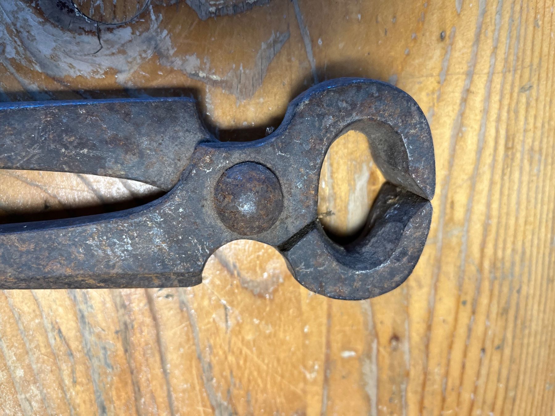 Tous les outils: Alte Beisszange – D'occasion à Flumenthal par Fetthenne 1