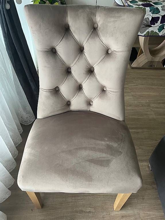 Stühle: Essstühle 4x Samt in Taupe – Gebraucht aus Fislisbach von Siny6