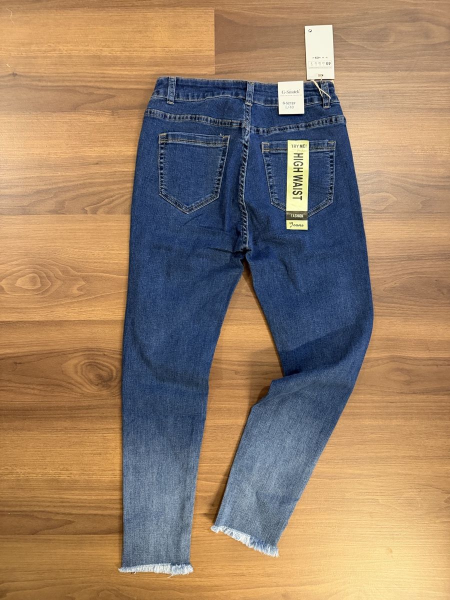 Jeans: Neue High Waist Jeans, Gr. 40 – Nuovo (secondo la descrizione) da Urdorf venduto da isc_r8bx 1