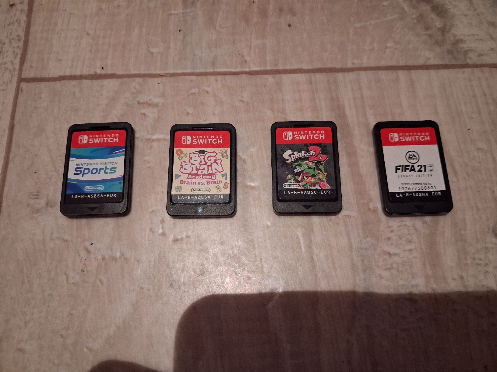 Nintendo Giochi: 4 jeux pour Nintendo switch  – Usato da Mayens-De-Chamoson venduto da arvine29