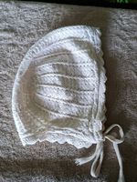 Süsses, sehr altes, handgestricktes Chäppli für Puppen
