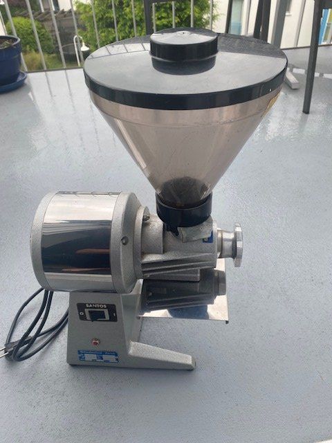 Santos Elettrodomestici da cucina: Santos Gastronomiegeräte Santos Espressomühle & Kaffeemühle – Usato da Niederhasli venduto da Tigerproduct