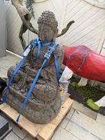 Grosser Stein Buddha alt für Garten