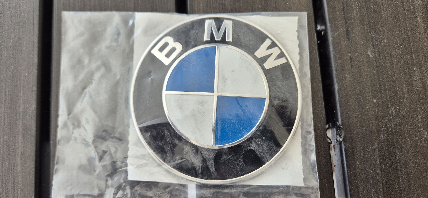 BMW Tutti pezzi di ricambio auto: BMW Logo / Emblem - Originalteil, Neu – Nuovo e nell'imballaggio originale da Dietikon venduto da wel_2nvf