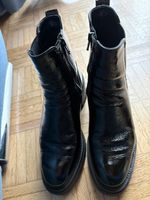 Schwarze Glanz-Stiefeletten! Gr. 37