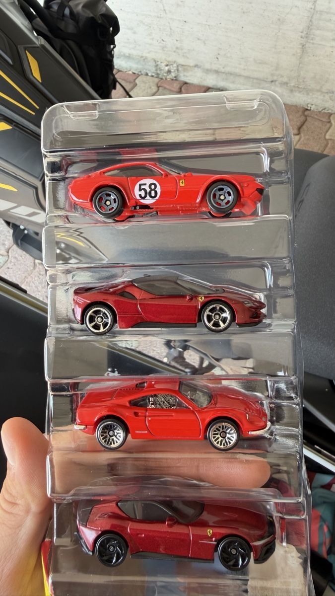 Hot Wheels Modellini d'auto: Hotwheels ferrari – Nuovo (secondo la descrizione) da Caslano venduto da tuning21