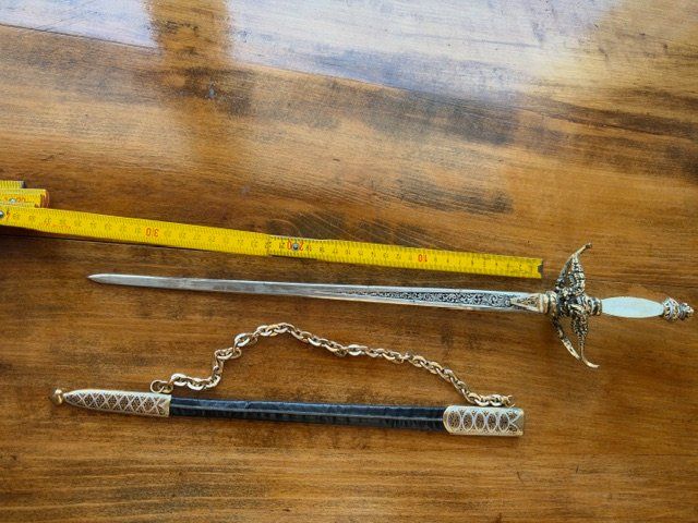 Altre raccolte & rarità: Dolch mit Lederscheide – Usato da Ennenda venduto da glarner58
