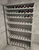 Weinregal aus Bimsbeton 6 Ebenen gebraucht