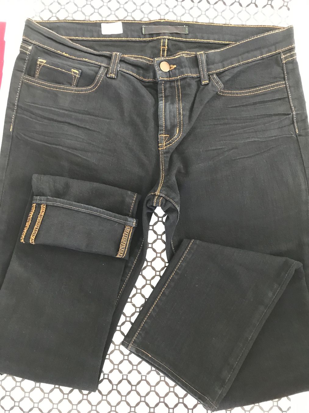 Jeans: Jeans J Brand, Grösse 31, schwarz – Usato da Niederteufen venduto da mix18