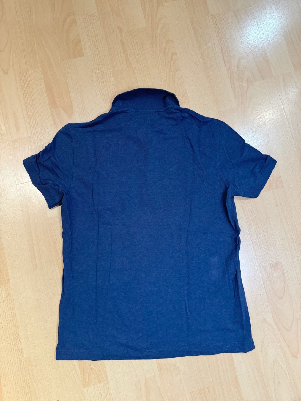 Lacoste Polo-Shirts: LACOSTE REGULAR FIT "POCKET" POLO SZ: 4 = M – Gebraucht aus Cortaillod von Stay_Alive_vintage 1