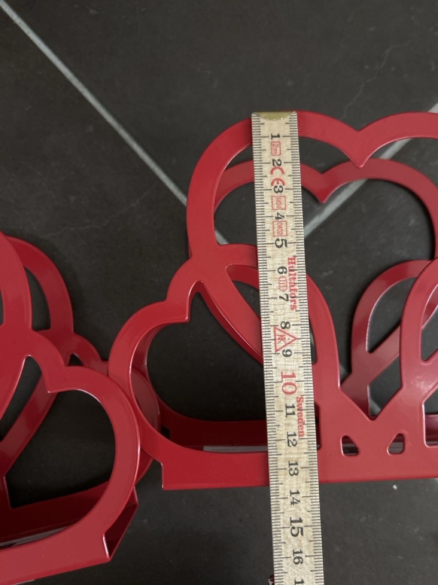 Ikea Altro per la casa: 2 Serviettenhalter Metall mit Herzen – Usato da Winterthur venduto da Guizza93 1