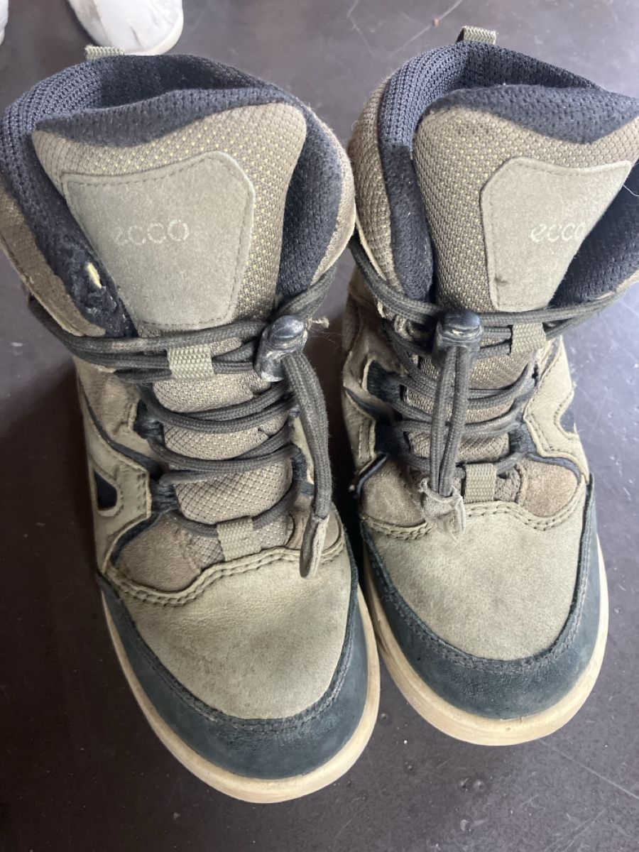 Ecco Herrenschuhe: Ecco Schuhe Goretex Grösse 30 – Gebraucht aus Iffwil von LaStrietta