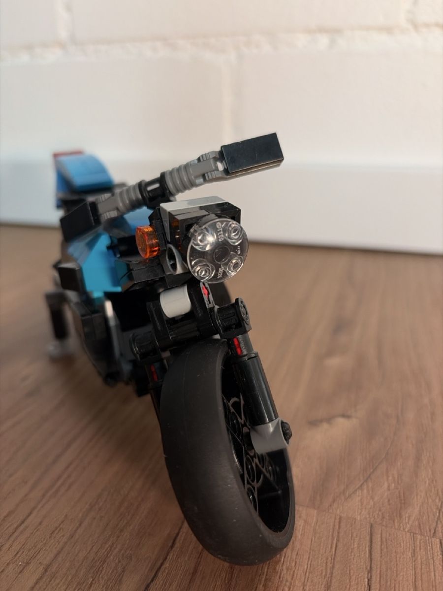 Lego Spielzeuge: LEGO Motorrad blau schwarz  – Gebraucht aus Lommiswil von JPFR_ 2