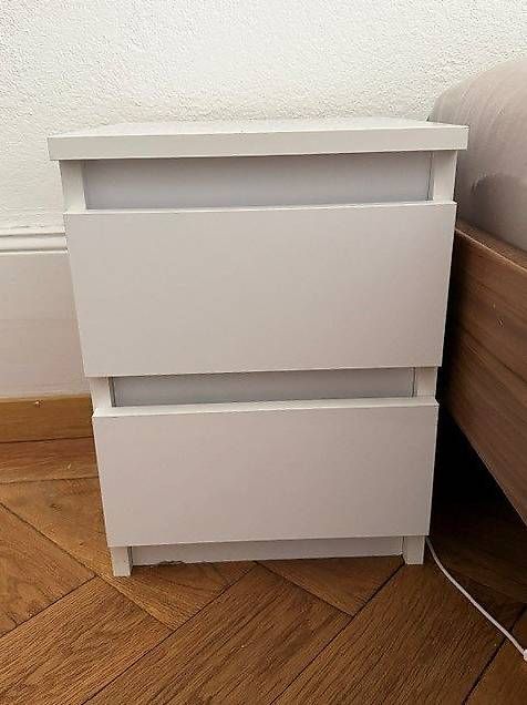 Nachttische: 2 Nachttische 30x30x40  – Gebraucht aus Bern von Valtian 1