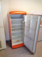 Sibir Fridge freistehend vintage in rot