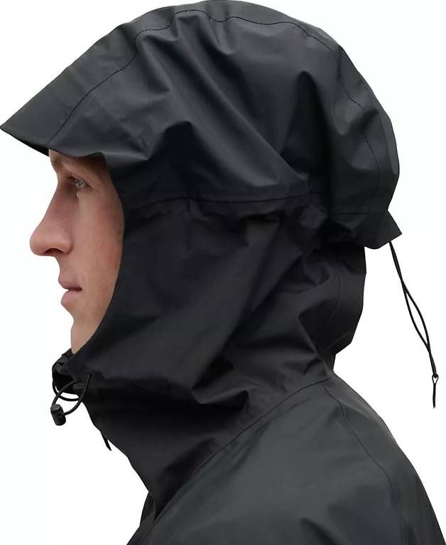 Giacche: On Running Storm Jacket (L) – Usato da Küsnacht ZH venduto da kre.mart 1