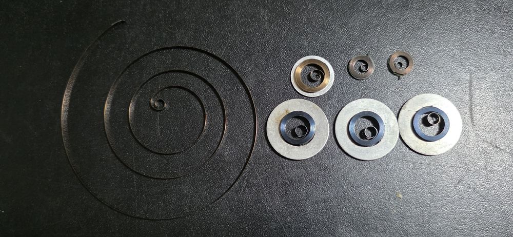 Ressort De Barillet Pour Montre Mécanique - Hauteur 15, Diamètre 2.70mm, France