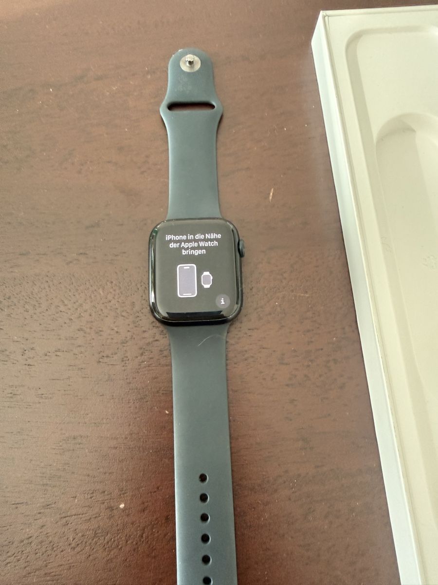 Apple Smartwatch: Apple Watch 8 45mm LTE GPS – Usato da Stäfa venduto da Laafit 8