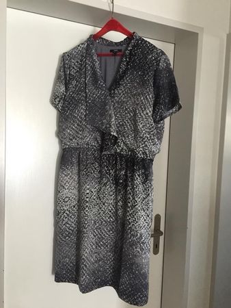 Mexx Kleid Gr. 44, schwarz/weiss gemustert