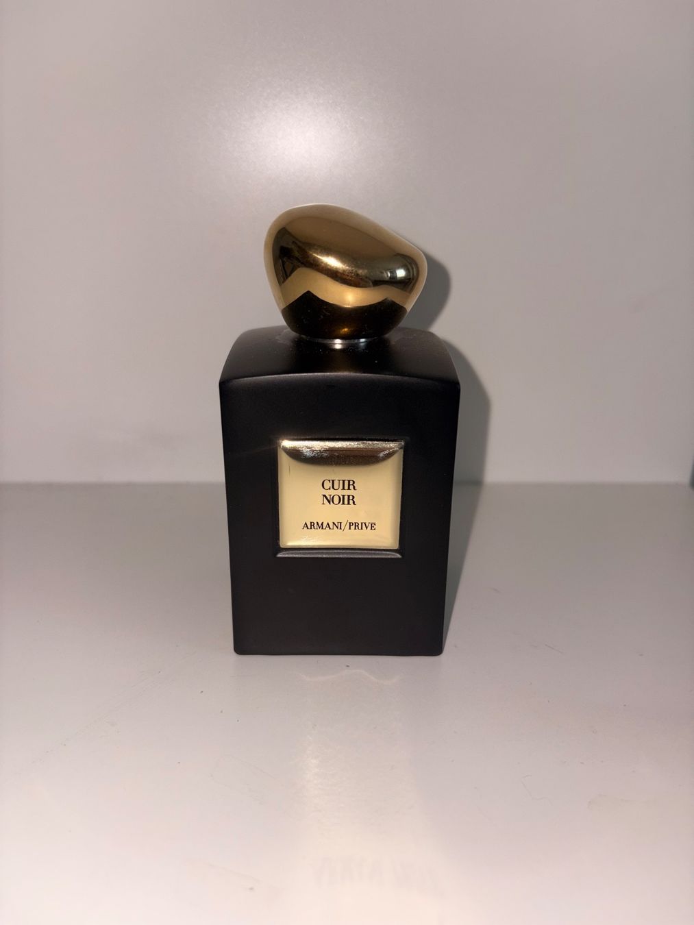 Armani Profumi & Eau de Toilette: Giorgio Armani Cuir Noir 10ml – Nuovo (secondo la descrizione) da Münchenstein venduto da dac_9y25