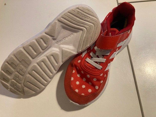 Schuhe für Mädchen: Lot chaussures "filles" t.31 – Gebraucht aus Boudry von Lamue01 1