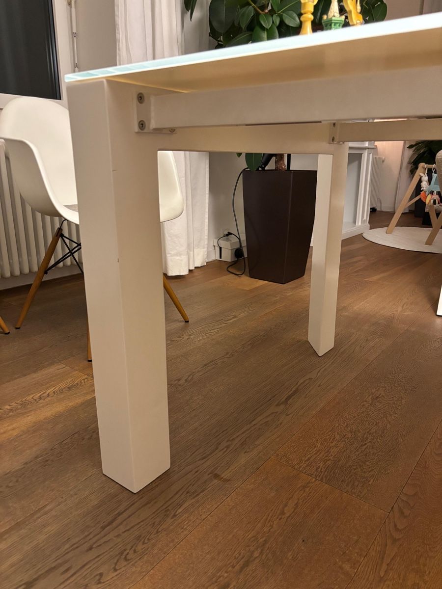 Tavoli: Weisser Esstisch mit Glasplatte – Usato da Zürich venduto da fabisebas 1