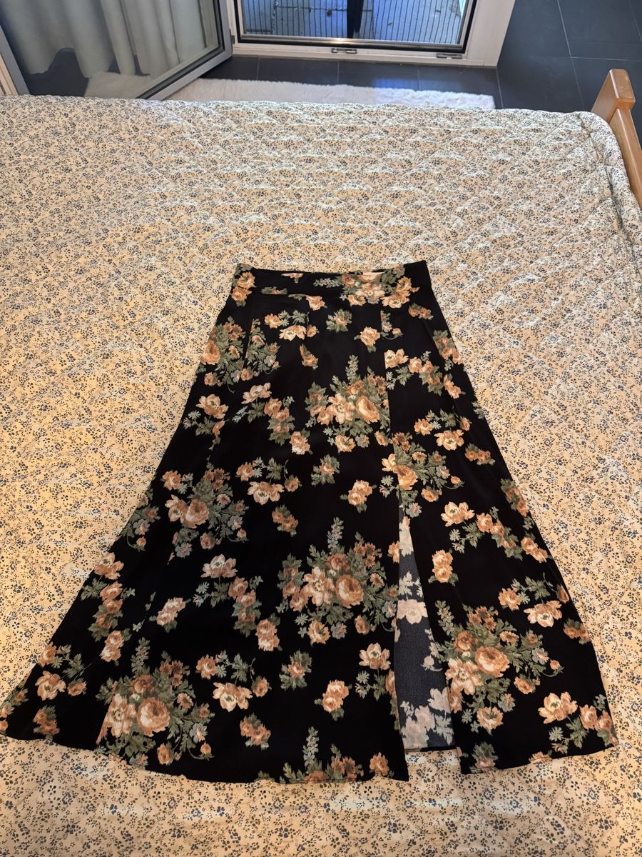 Sezane Röcke: Sézane Tabata Skirt – Gebraucht aus Aarau Rohr von ash_m7hq