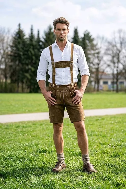 Pantaloni: Lederhose – Usato da Biglen venduto da adrian017