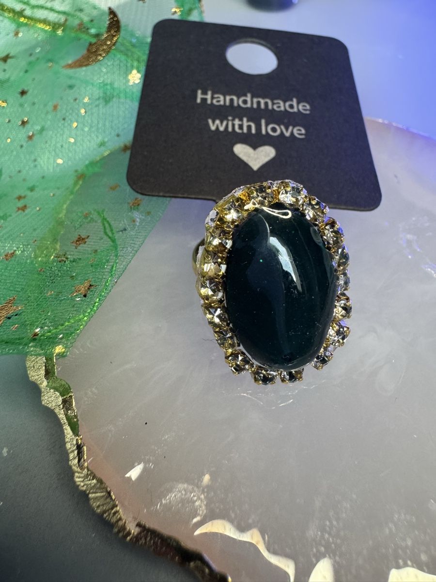 Anelli: Eleganter Statement-Ring mit dunkelgrünem Schmuckstein – Nuovo e nell'imballaggio originale da Murgenthal venduto da mah_vy9v 3