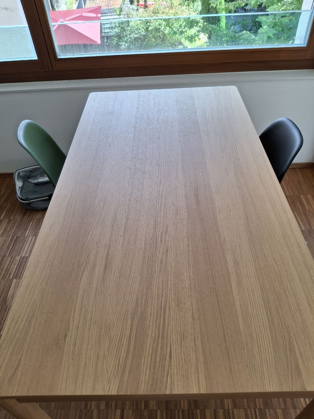 Tables: Tisch, Eichenfurnier – D'occasion à Basel par ele_9bm9 2