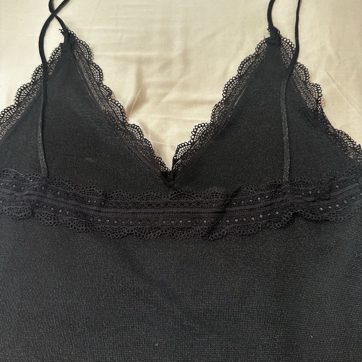 Zara Top: Schwarzes Top mit Spitze und Trägern Grösse S – Usato da Zürich venduto da zor_9n5z 7