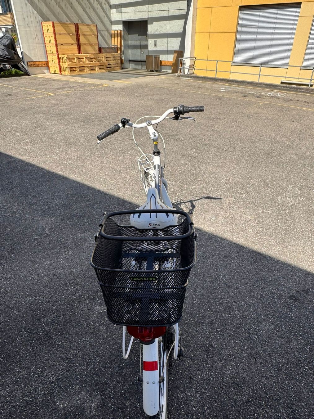 Vélos: Elios Urban Trekking Velo – D'occasion à Pieterlen par Besiktas-1903 5
