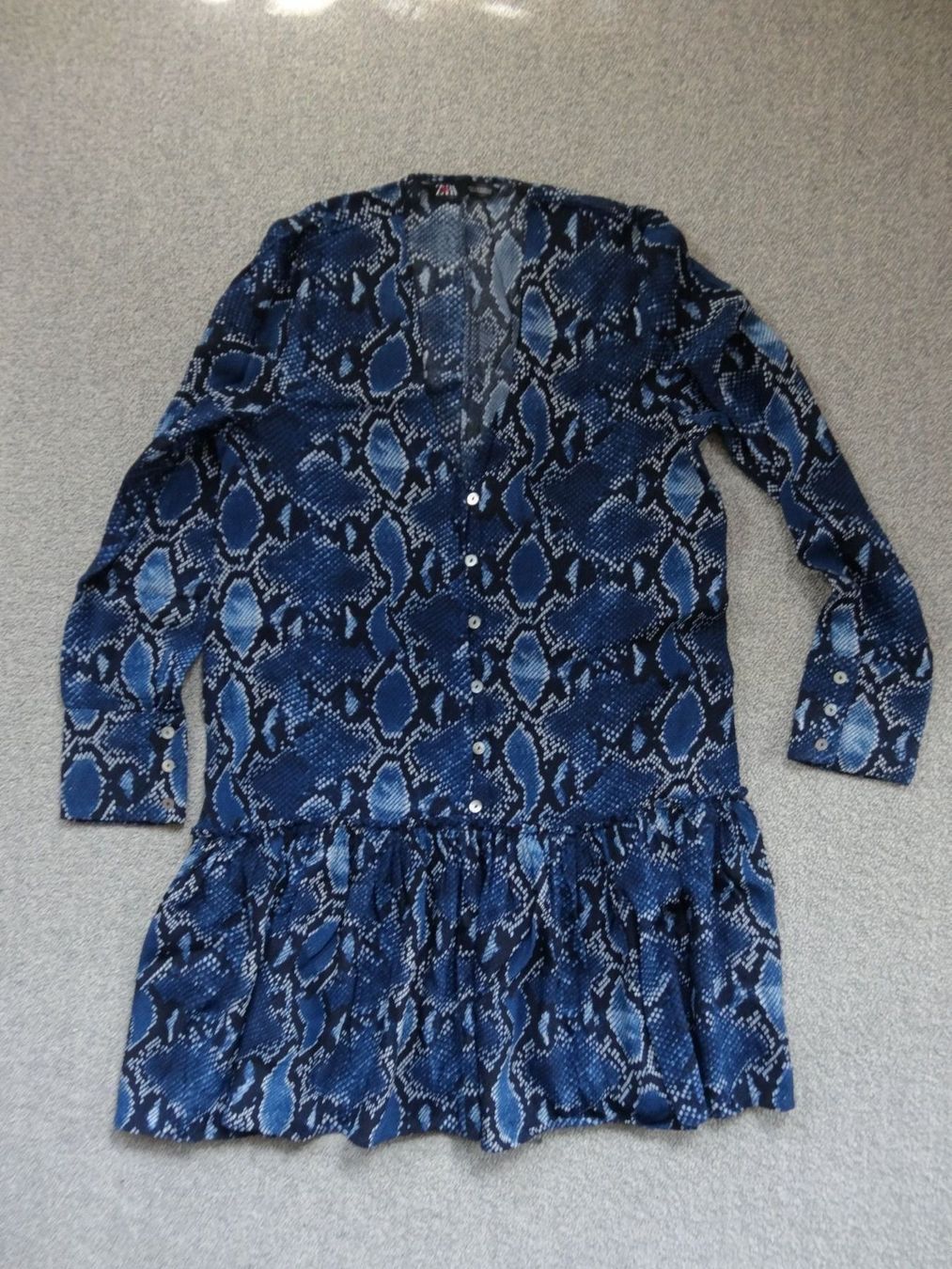 Zara Camicette: Bluse ZARA Gr M – Nuovo (secondo la descrizione) da Rekingen AG venduto da Barmaleus