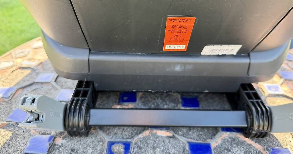 Seggiolini per auto:  Römer Britax isofix Auto Kindersitz – Usato da Siglistorf venduto da Chayabru 3