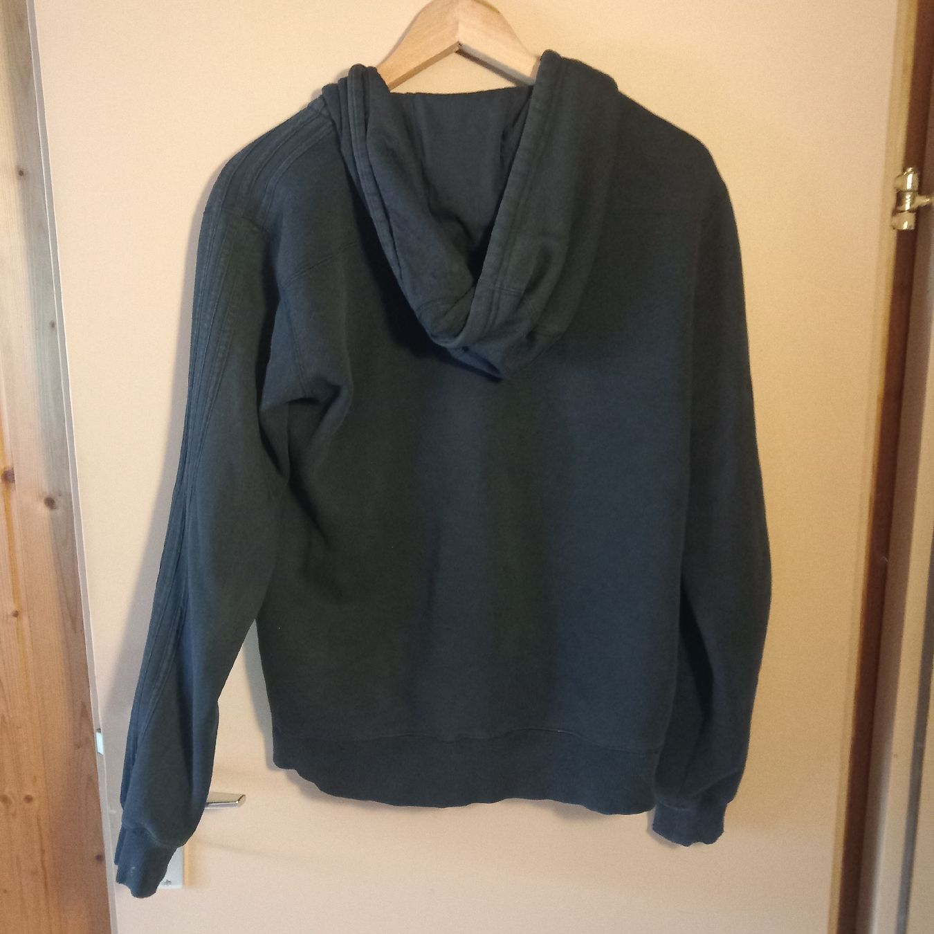 Adidas Maglioni & Felpe: Adidas Kapuzenjacke Gr. XS – Usato da Ebnat-Kappel venduto da blazzi 2