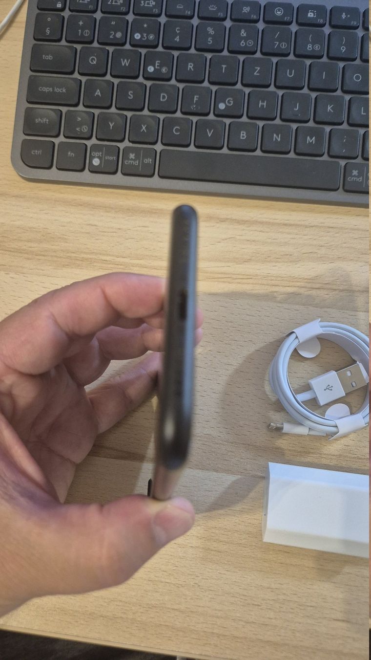 Apple Telefoni cellulari / Smartphones: iPhone 7 32GB Space Gray 3027 Akku 87% – Usato da Münchenbuchsee venduto da MV_Solutions 5