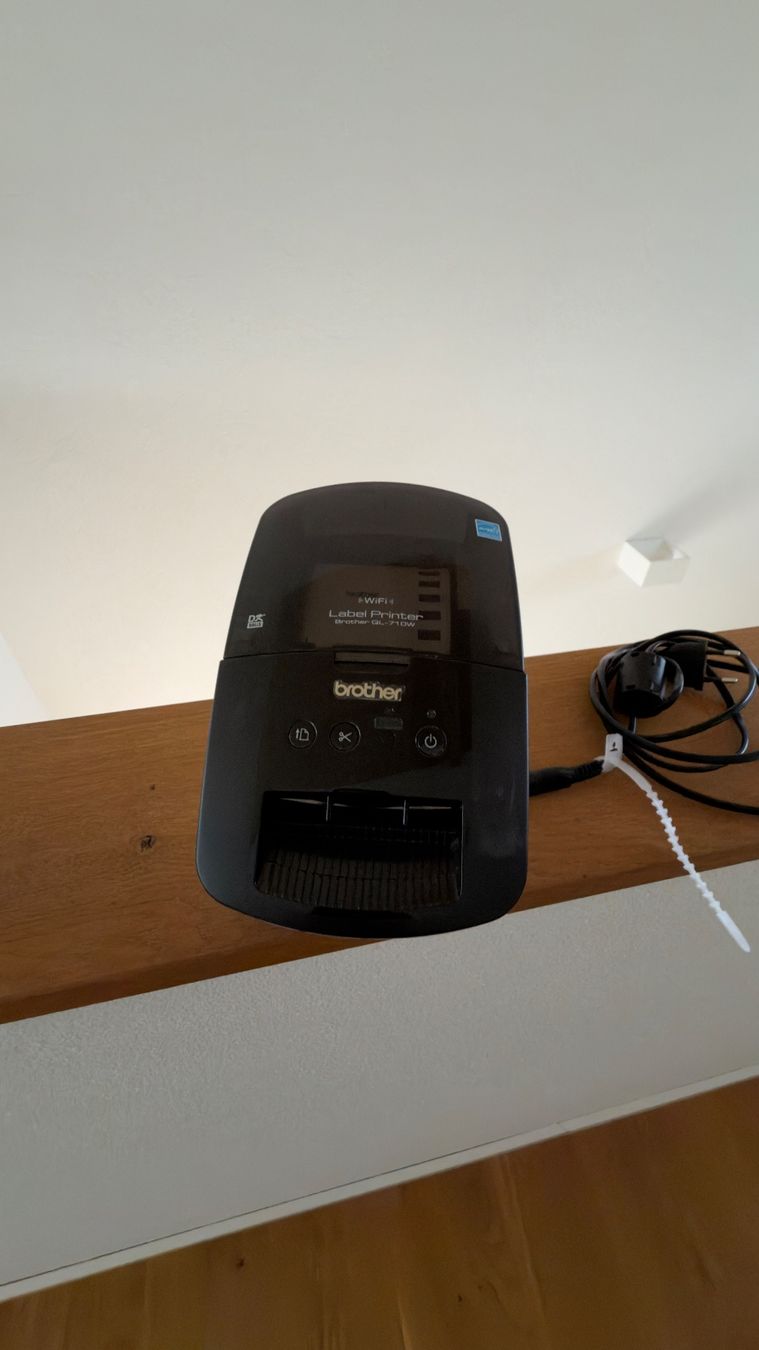 Brother Imprimantes: Brother QL-710W Label Printer / Etikettendrucker – D'occasion à Sennwald par pressgym 2