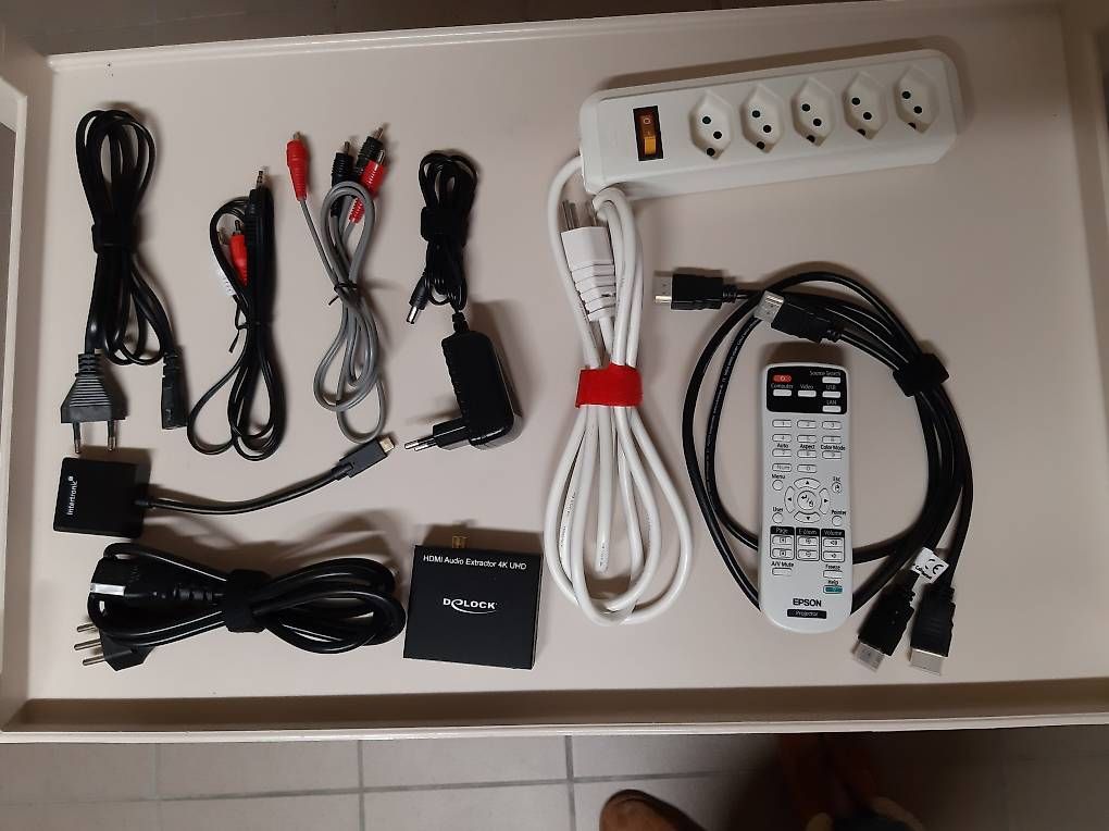Epson Proiettori: LCD Projector EPSON WXGA Mod. H4288 – Usato da Lohn-Ammannsegg venduto da hesslanz 3
