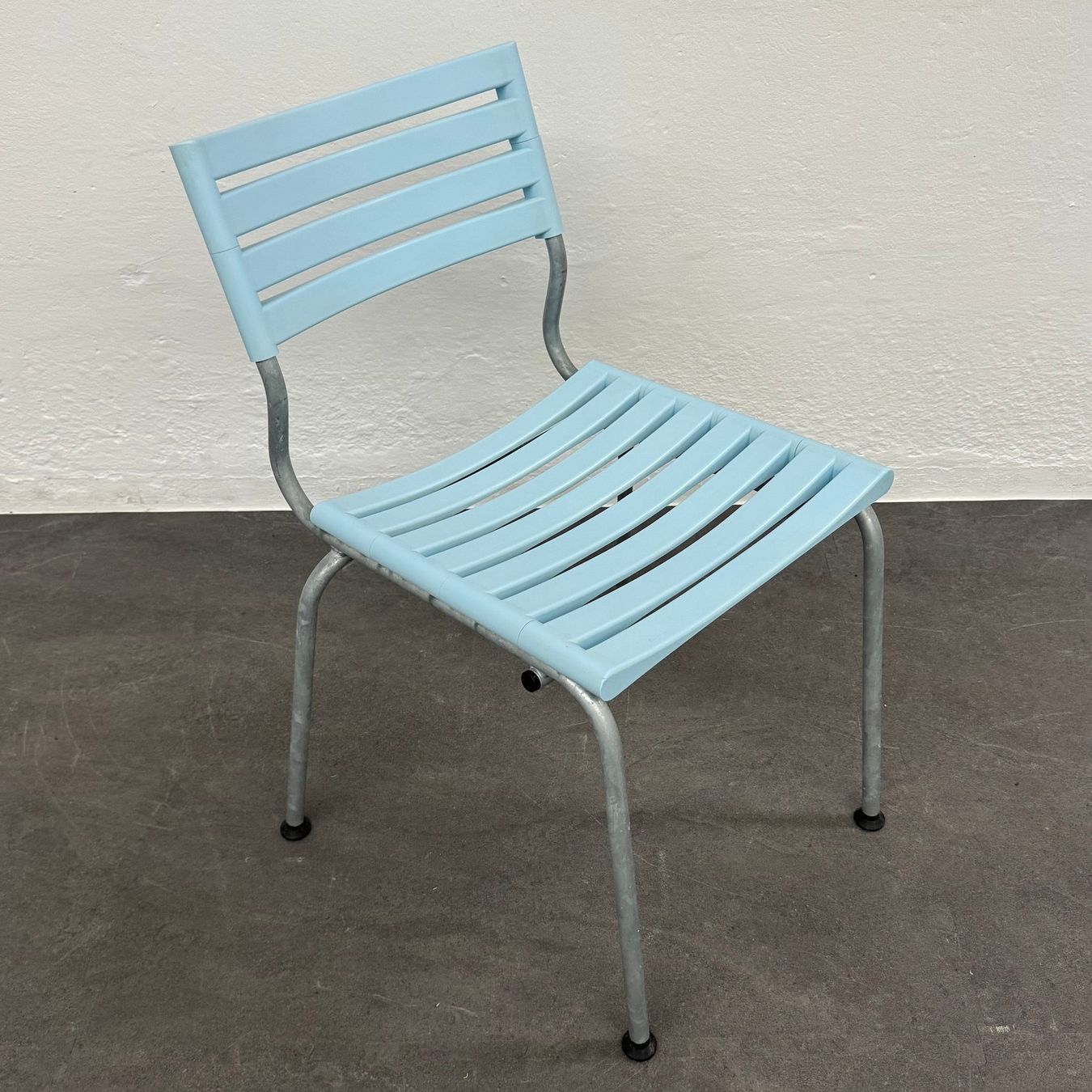 Stühle: Moobel Classic Gartenstuhl Hellblau – Gebraucht aus Schönenwerd von mcofficeshop 1
