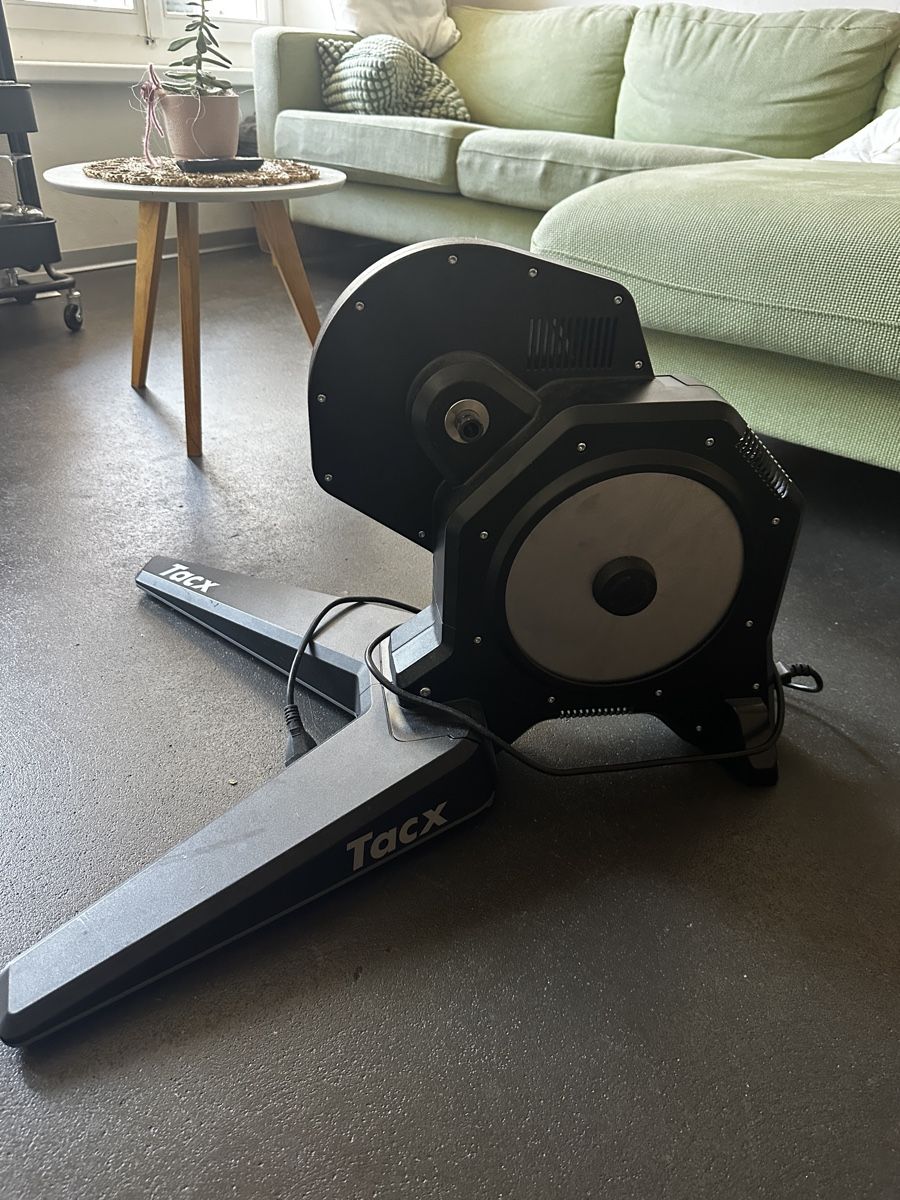 Tacx Hometrainer: Tacx Flux S Smart – Gebraucht aus Aarau von jw100 1