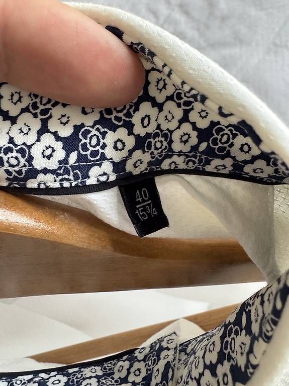 Chemises: Chemise Tommy Hilfiger taille 40 – D'occasion à Epalinges par aernini 2