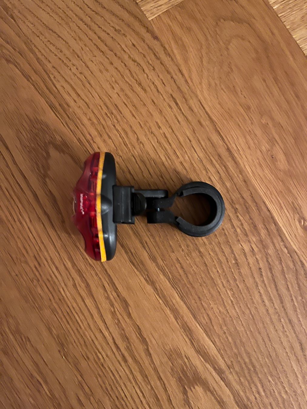Pezzi di ricambio: Fahrradlampe / Velolicht Hinten – Usato da Zürich venduto da kaiwen 2