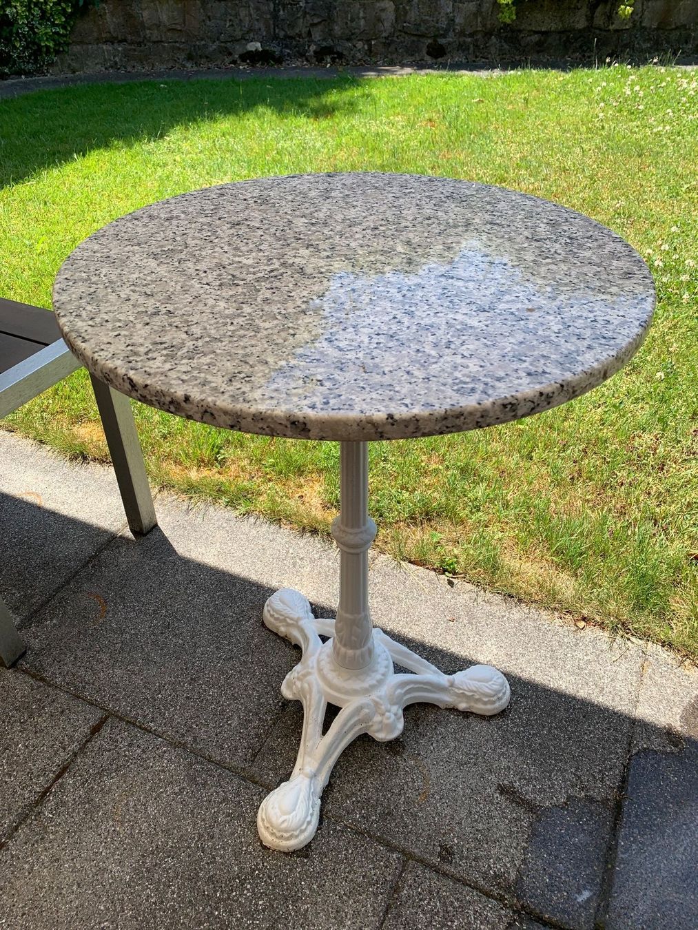Tavoli: Gartentischchen Steinplatte, Durchmesser 55cm – Usato da Birr venduto da Lotus23