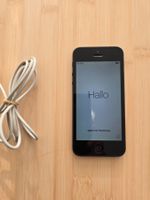 i Phone 5 funktioniert einwandfrei mit Ladekabel