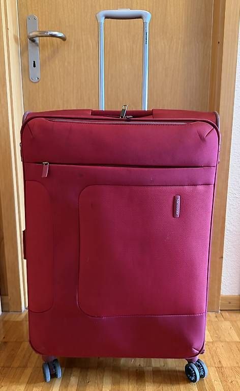 Samsonite Valises de voyage: Samsonite Asphere Spinner 77 EXP, rot, 77x50x31, 3,7kg – D'occasion à Wolfhausen par KugelKopf