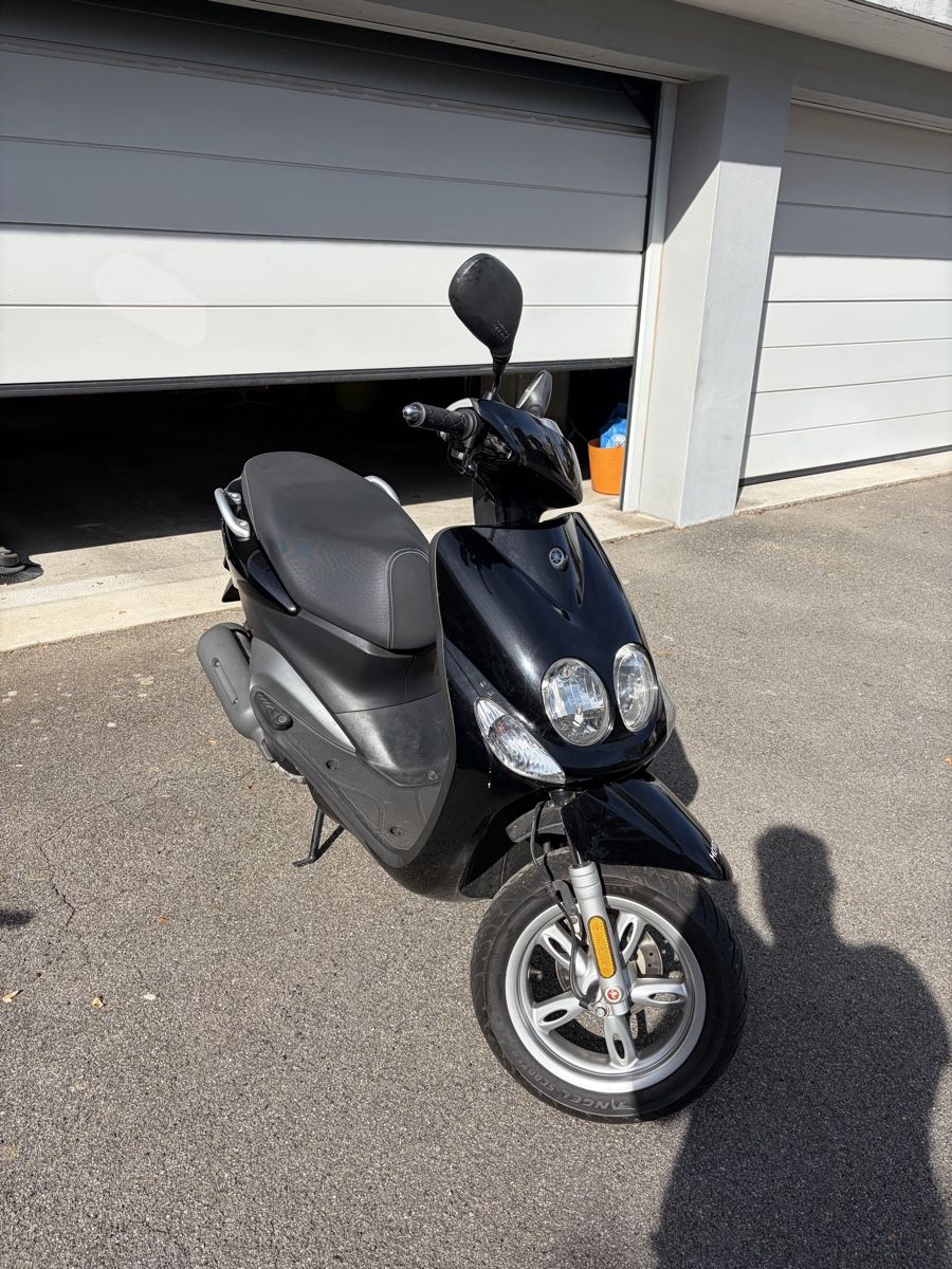 Yamaha Scooters: Yamaha neos 4 temps model 2020 – Gebraucht aus Biel/Bienne von Silva-M30 1