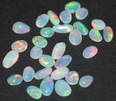Mineralien Set L-9439 – 30 Äthiopischer Welo Opal 3-7mm