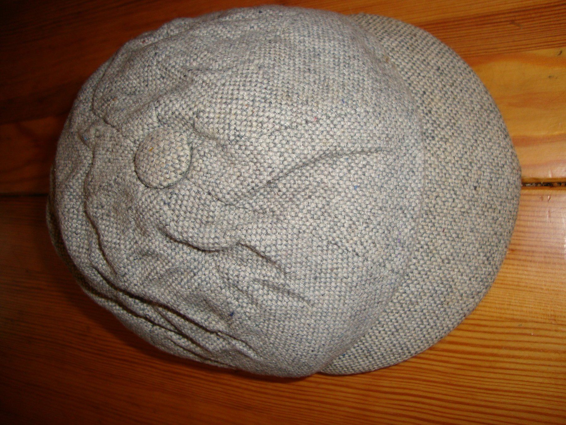 Altro abbigliamento per bambino: Tweed-Mütze Kleinkind – Usato da Laufen venduto da ereli 1