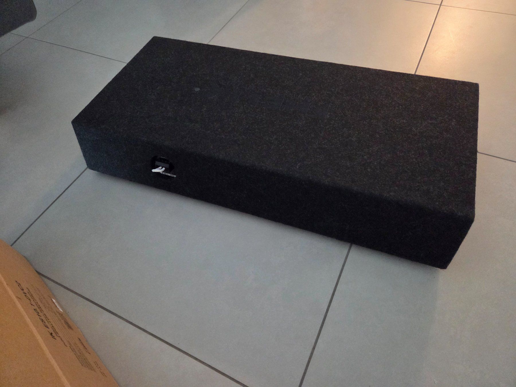 Helix Casse acustiche: subwoofer auto HELIX IK ES10.1-DVC2 – Usato da Locarno venduto da rob_r2c9 2