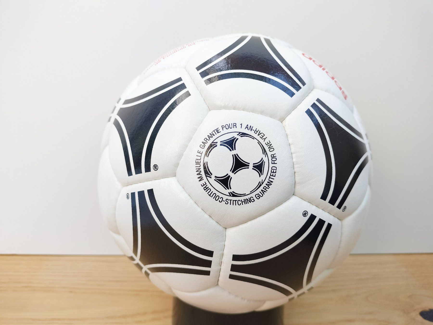 Adidas Bälle: Original Adidas Matchball EM 1984 – Gebraucht aus Wil SG von kaizzen 6